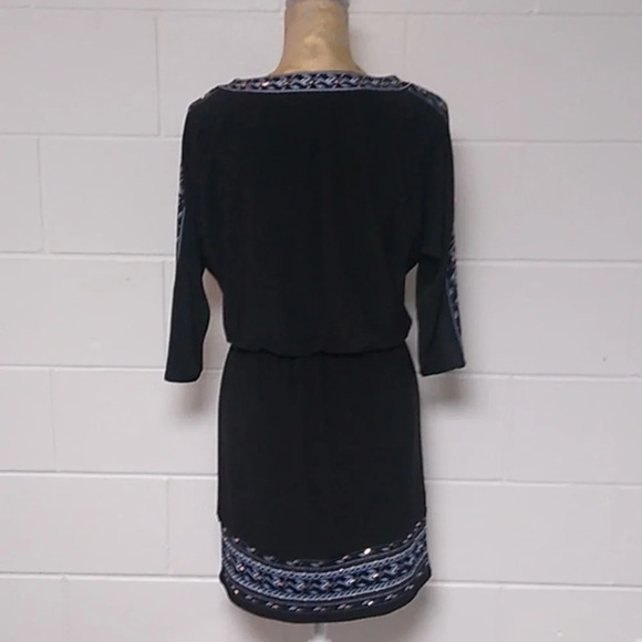 WHITE HOUSE BLACK MARKET LITTLE BLACK KNEE LENGTH DRESS, CUTOUTS, EMBROIDERY, S… - Picture 2 of 7